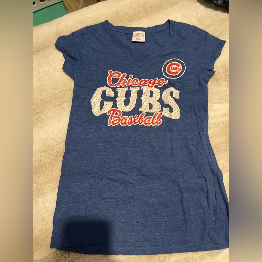 WORN ONCE genuine merchandise Chicago Cubs